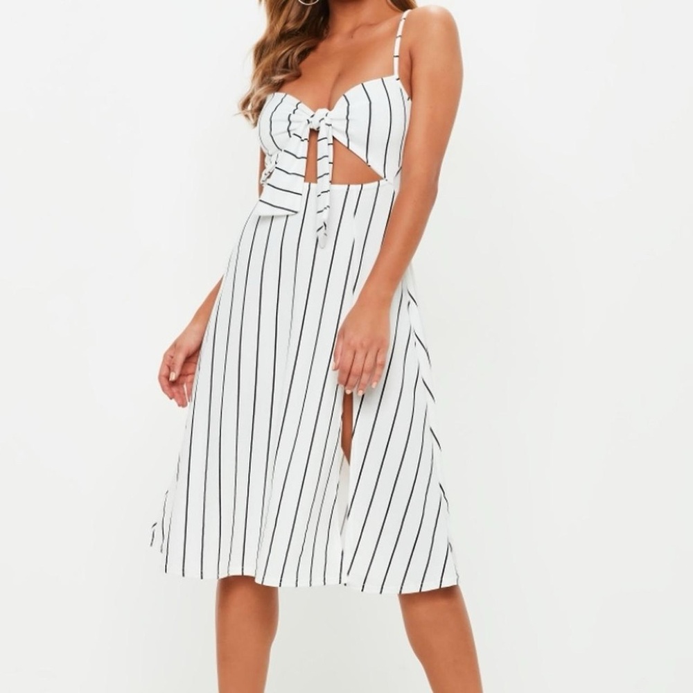 Missguided Cut-Out/Tie Dress (S)